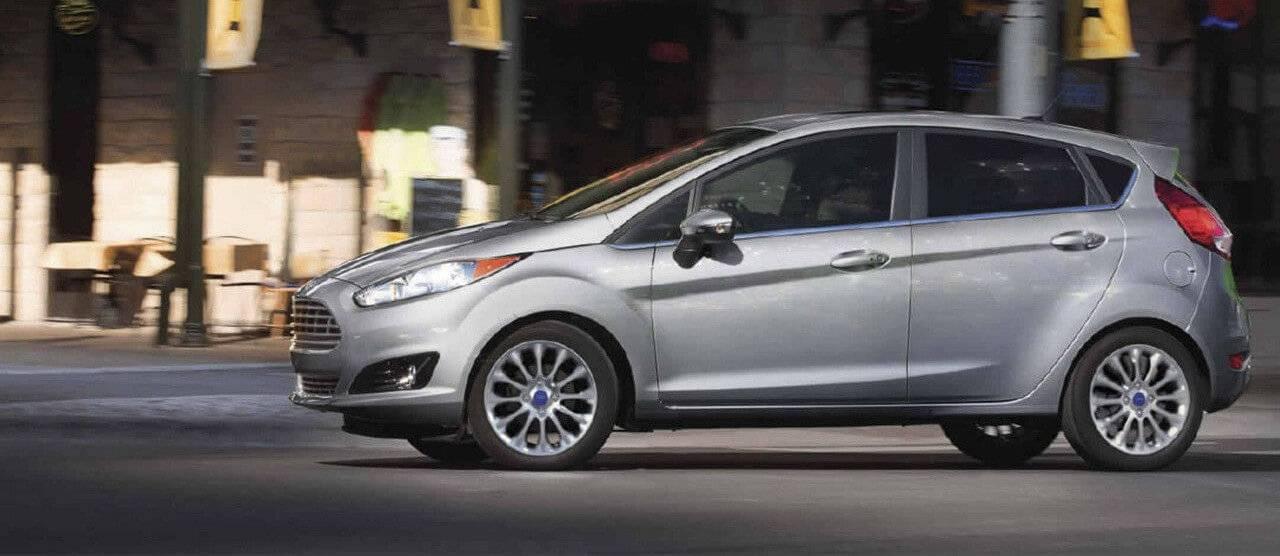 2017-Fiesta-Titanium-hatch
