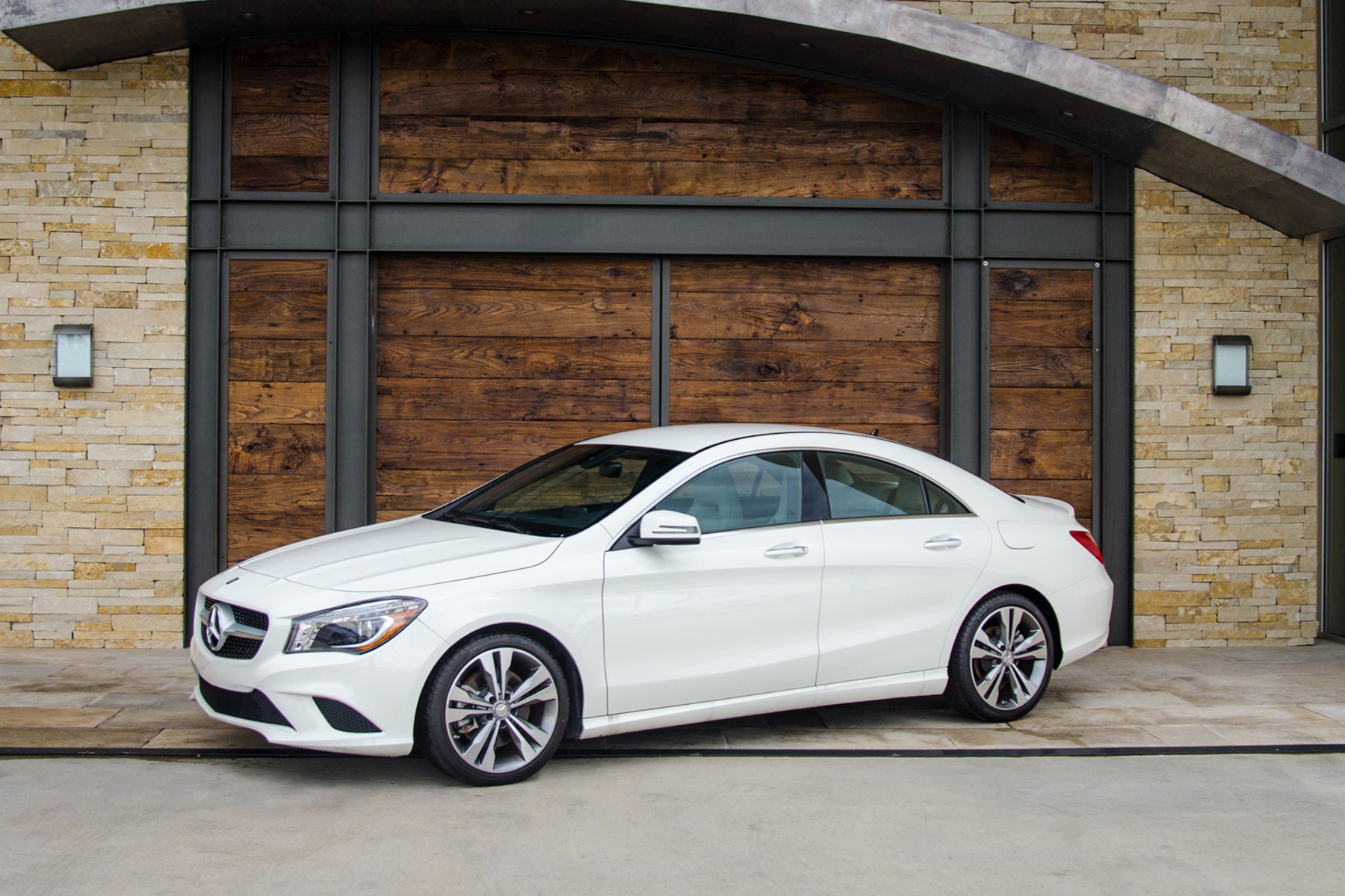 CLA 1800x1200