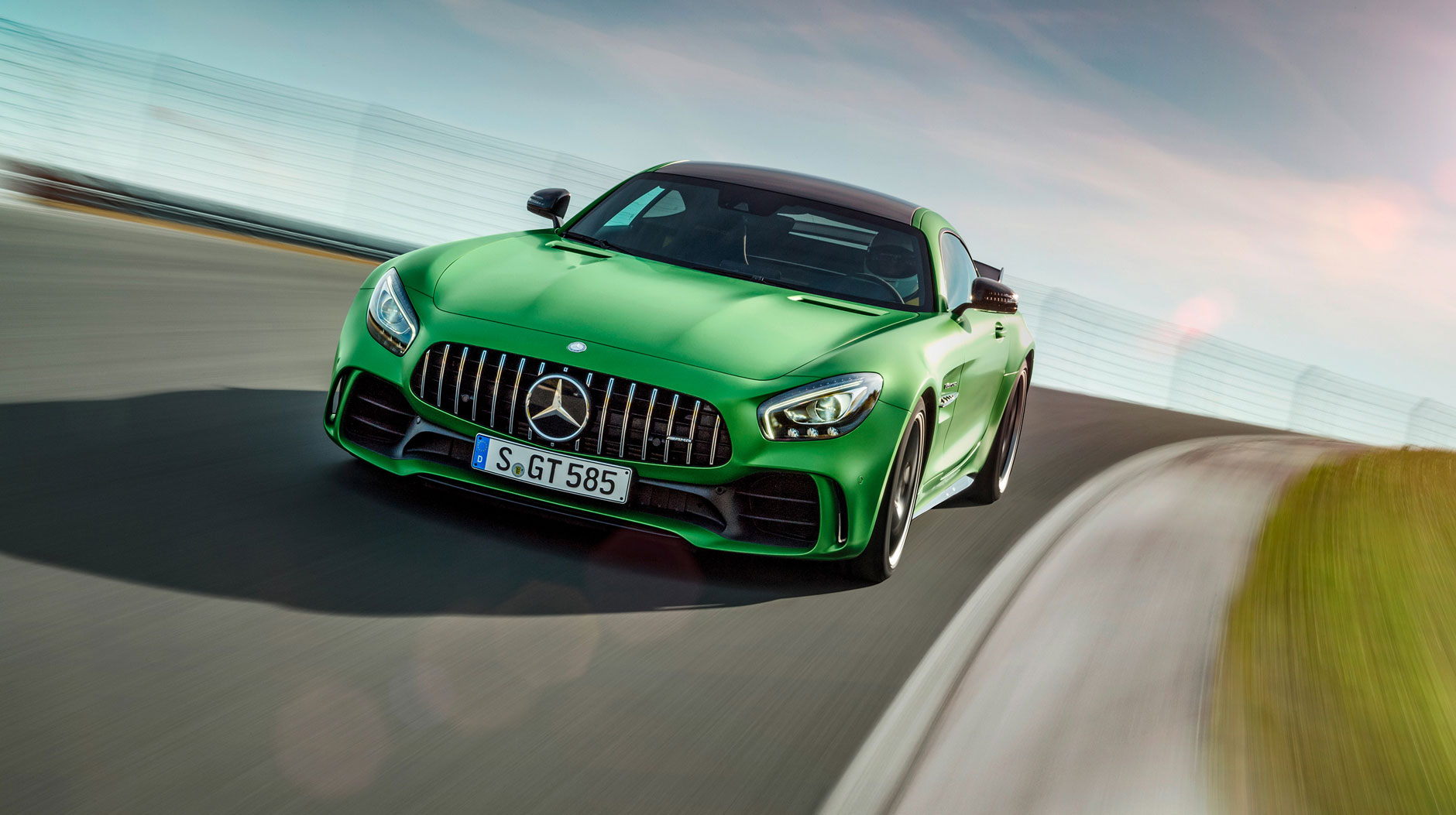 Mercedes-AMG GT R